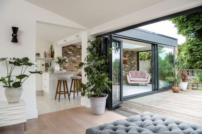 email logo photo 2 768x512