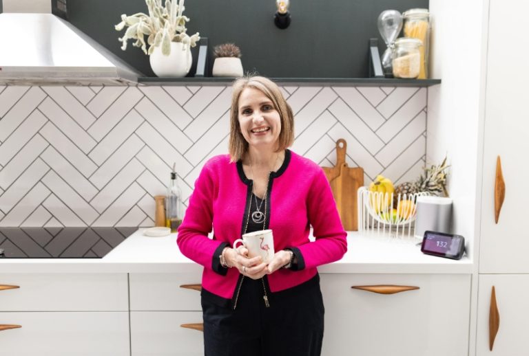 Sarah Owen flamingo organising 5 768x518