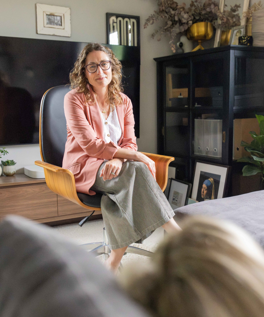 Louise Abslom capture + content (2)